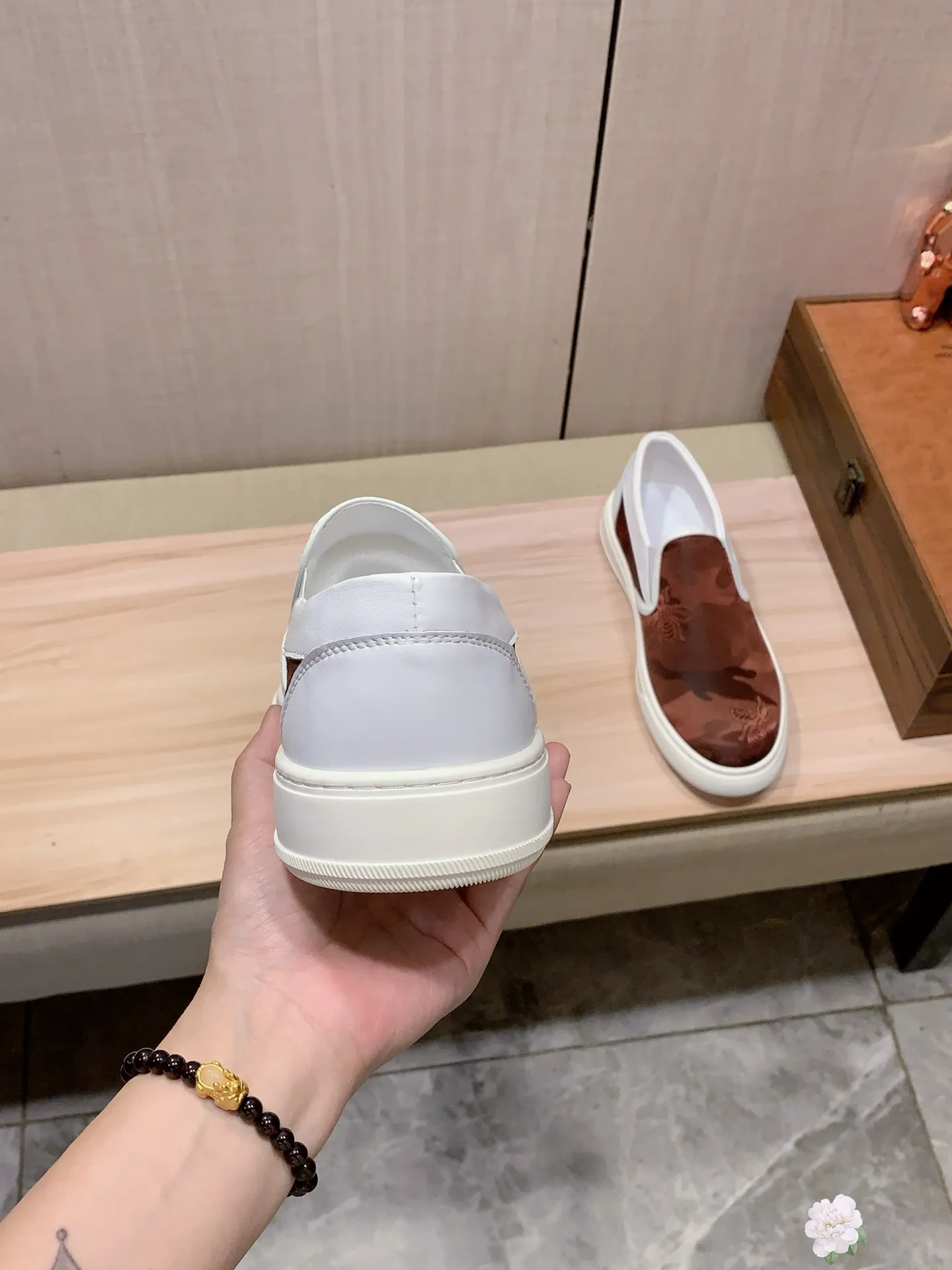 Men's men's shoes💰360💰💰🎩🎩[Lightning][Lightning] "Gucci*" The latest and most popular casual shoes, top brands [seduce] luxury~purchase, top~quality. [Strong] The upper is made of imported breathable cowhide with material ➕ breathable sheepskin lining (•) and fine workmanship. The original stylish and stylish soft rubber wear-resistant and non-slip outsole is light and comfortable on the feet. The real thing looks better when photographed in real life. No. 2661: Code: 38-44, 45 can be customized, 3️⃣ colors are available